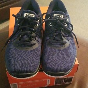 Nike Women Flex Supreme